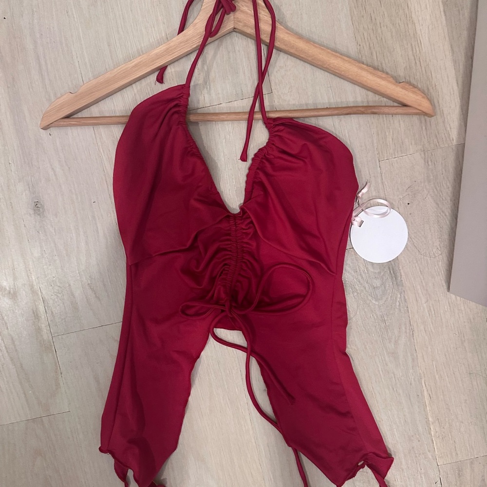 NWT More to Come top